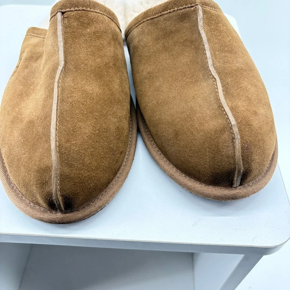 UGG Scuff Suede Slippers Chestnut Brown Sheepskin Lining Mens 12 1101111 Comfy